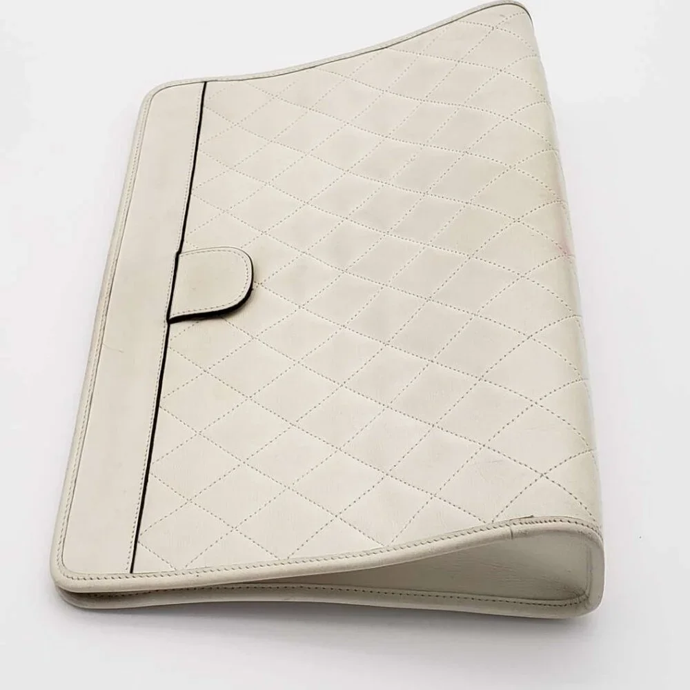 100% Authentic CHANEL Classic Leather Clutch Bag 500-101424 - Picture 7 of 16